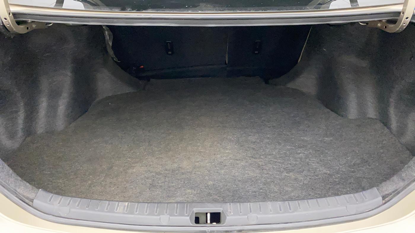 2010 Toyota Corolla Altis GL PETROL, Petrol, Manual, 59,269 km, Boot Inside