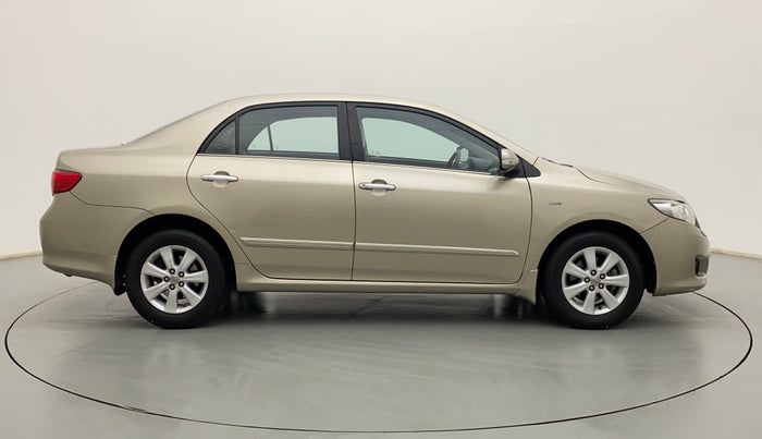 2010 Toyota Corolla Altis GL PETROL, Petrol, Manual, 59,269 km, Right Side View
