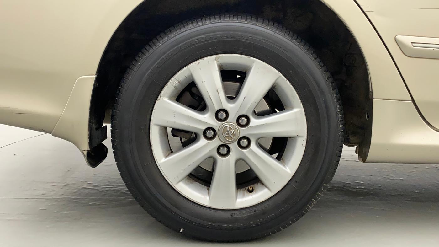 2010 Toyota Corolla Altis GL PETROL, Petrol, Manual, 59,269 km, Right Rear Wheel