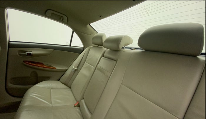 2010 Toyota Corolla Altis GL PETROL, Petrol, Manual, 59,269 km, Right Side Rear Door Cabin