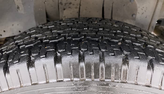 2018 Mahindra Thar CRDE 4X4 AC, Diesel, Manual, 66,703 km, Right Front Tyre Tread
