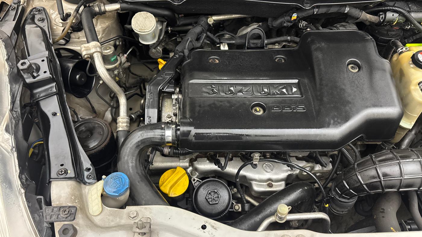 2014 Maruti Swift Dzire VDI, Diesel, Manual, 72,578 km, Engine View - Right