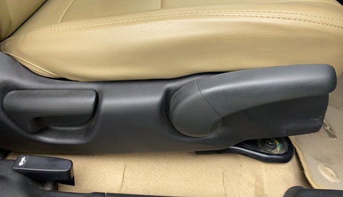 2020 Honda City VX MT PETROL, Petrol, Manual, 7,012 km, Driver Side Adjustment Panel