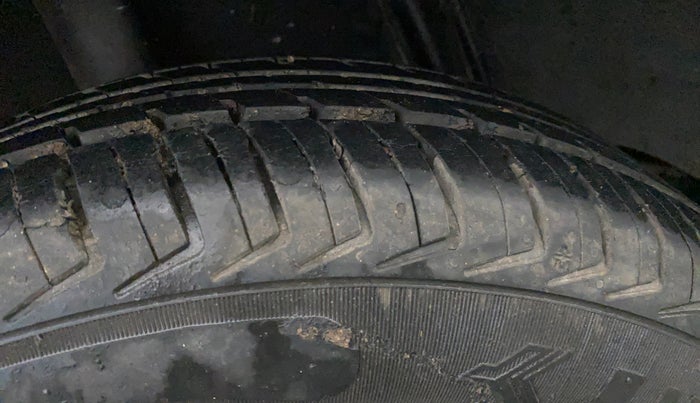 2018 Datsun Redi Go T (O), Petrol, Manual, 18,323 km, Right Rear Tyre Tread
