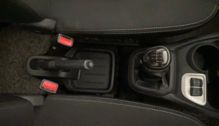2018 Datsun Redi Go T (O), Petrol, Manual, 18,323 km, Gear Lever