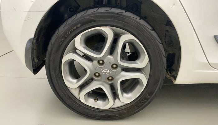 2018 Hyundai Elite i20 ASTA 1.2 DUAL TONE, CNG, Manual, 76,490 km, Right Rear Wheel