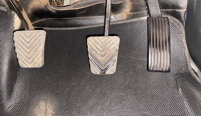 2018 Hyundai Elite i20 ASTA 1.2 DUAL TONE, CNG, Manual, 76,490 km, Pedals