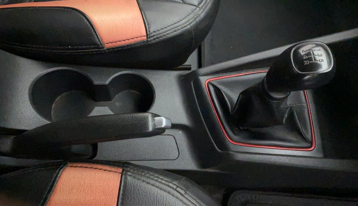 2018 Hyundai Elite i20 ASTA 1.2 DUAL TONE, CNG, Manual, 76,490 km, Gear Lever