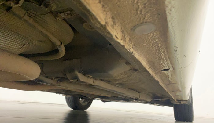 2018 Hyundai Elite i20 ASTA 1.2 DUAL TONE, CNG, Manual, 76,490 km, Right Side Underbody