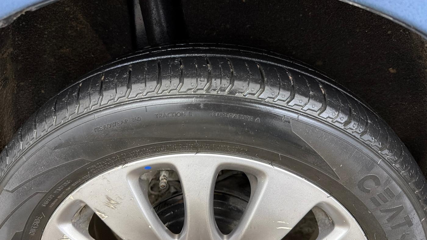 2016 Maruti Baleno ZETA PETROL 1.2, Petrol, Manual, 85,785 km, Right Rear Tyre Tread