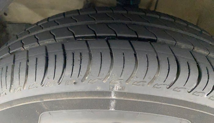 2022 Maruti S PRESSO VXI, Petrol, Manual, 13,139 km, Left Front Tyre Tread