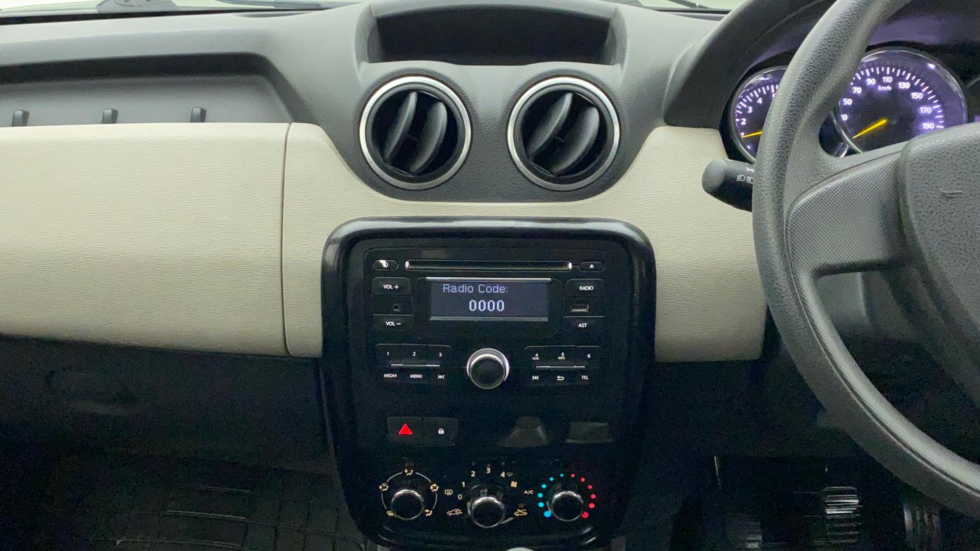 2015 Renault Duster RXL PETROL, Petrol, Manual, 49,118 km, Air Conditioner