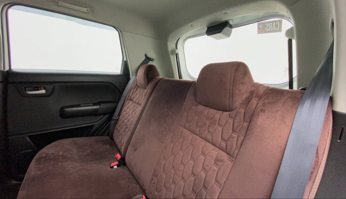 2020 Maruti New Wagon-R VXI 1.2, Petrol, Manual, 25,173 km, Right Side Rear Door Cabin