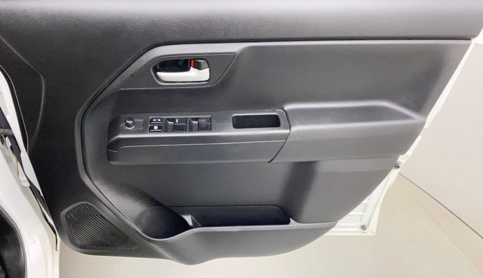 2020 Maruti New Wagon-R VXI 1.2, Petrol, Manual, 25,173 km, Driver Side Door Panels Control