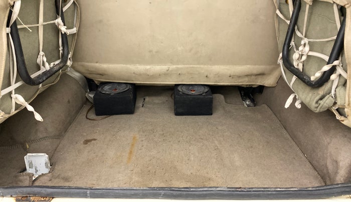 2019 Mahindra Bolero POWER+ SLE, Diesel, Manual, 95,252 km, Boot Inside