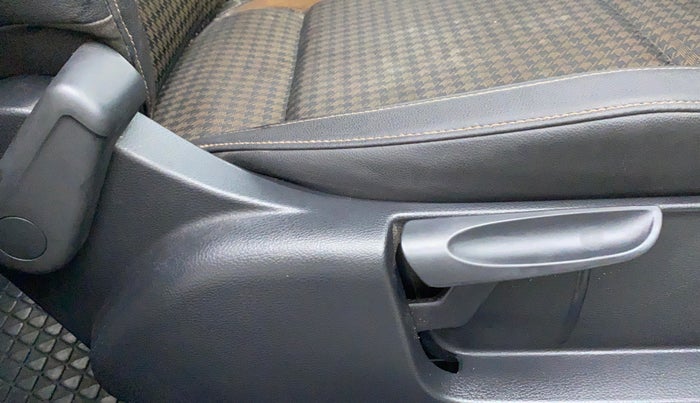 2018 Volkswagen Polo HIGH LINE PLUS 1.0, Petrol, Manual, 15,292 km, Driver Side Adjustment Panel