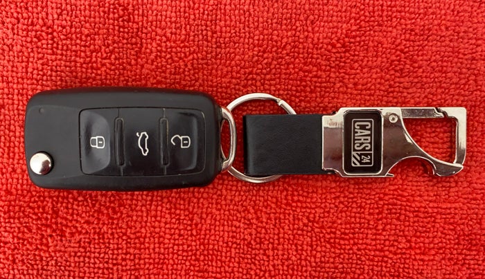 2018 Volkswagen Polo HIGH LINE PLUS 1.0, Petrol, Manual, 15,292 km, Key Close-up