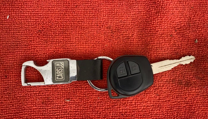 2012 Maruti Swift VXI, Petrol, Manual, 74,502 km, Key Close Up