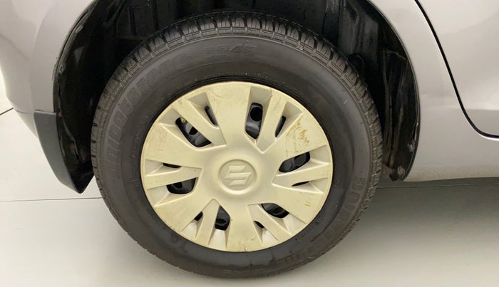 2012 Maruti Swift VXI, Petrol, Manual, 74,502 km, Right Rear Wheel