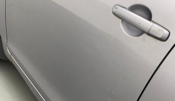 2012 Maruti Swift VXI, Petrol, Manual, 74,502 km, Front passenger door - Slightly dented