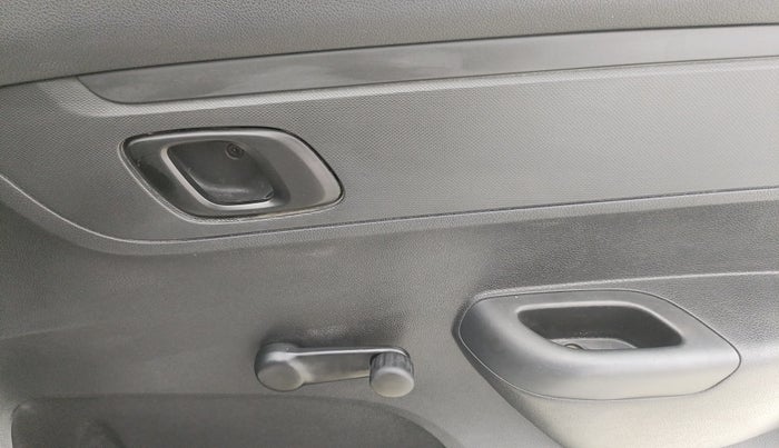 2017 Renault Kwid RXL, Petrol, Manual, 43,558 km, Driver Side Door Panels Control