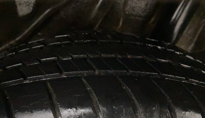 2015 Honda Amaze 1.2L I-VTEC VX, Petrol, Manual, 58,488 km, Left Rear Tyre Tread