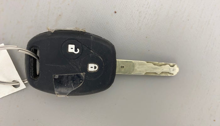 2015 Honda Amaze 1.2L I-VTEC VX, Petrol, Manual, 58,488 km, Key Close Up