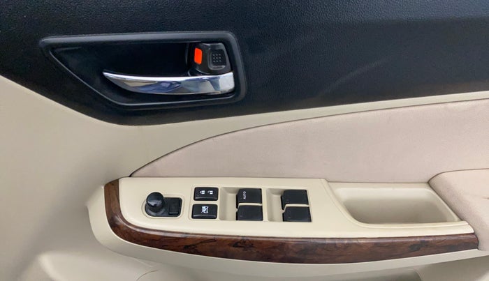 2018 Maruti Dzire ZDI, Diesel, Manual, 96,403 km, Driver Side Door Panels Control