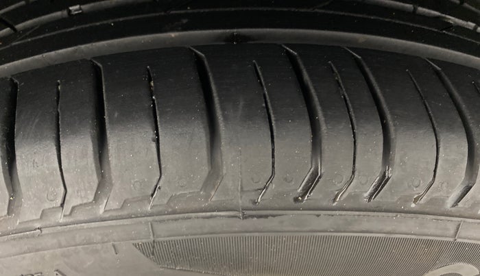 2024 Hyundai NEW I20 Sportz (O) 1.2 IVT, Petrol, Automatic, 9,472 km, Left Rear Tyre Tread