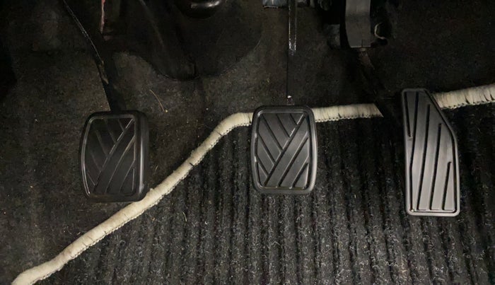 2023 Maruti Swift ZXI, Petrol, Manual, 12,253 km, Pedals