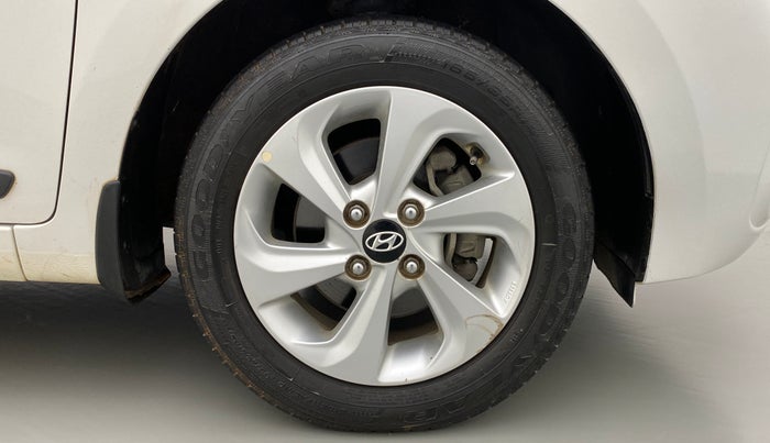 2018 Hyundai Xcent SX 1.2, Petrol, Manual, 27,896 km, Right Front Wheel