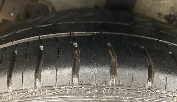 2018 Hyundai Xcent SX 1.2, Petrol, Manual, 27,896 km, Right Rear Tyre Tread