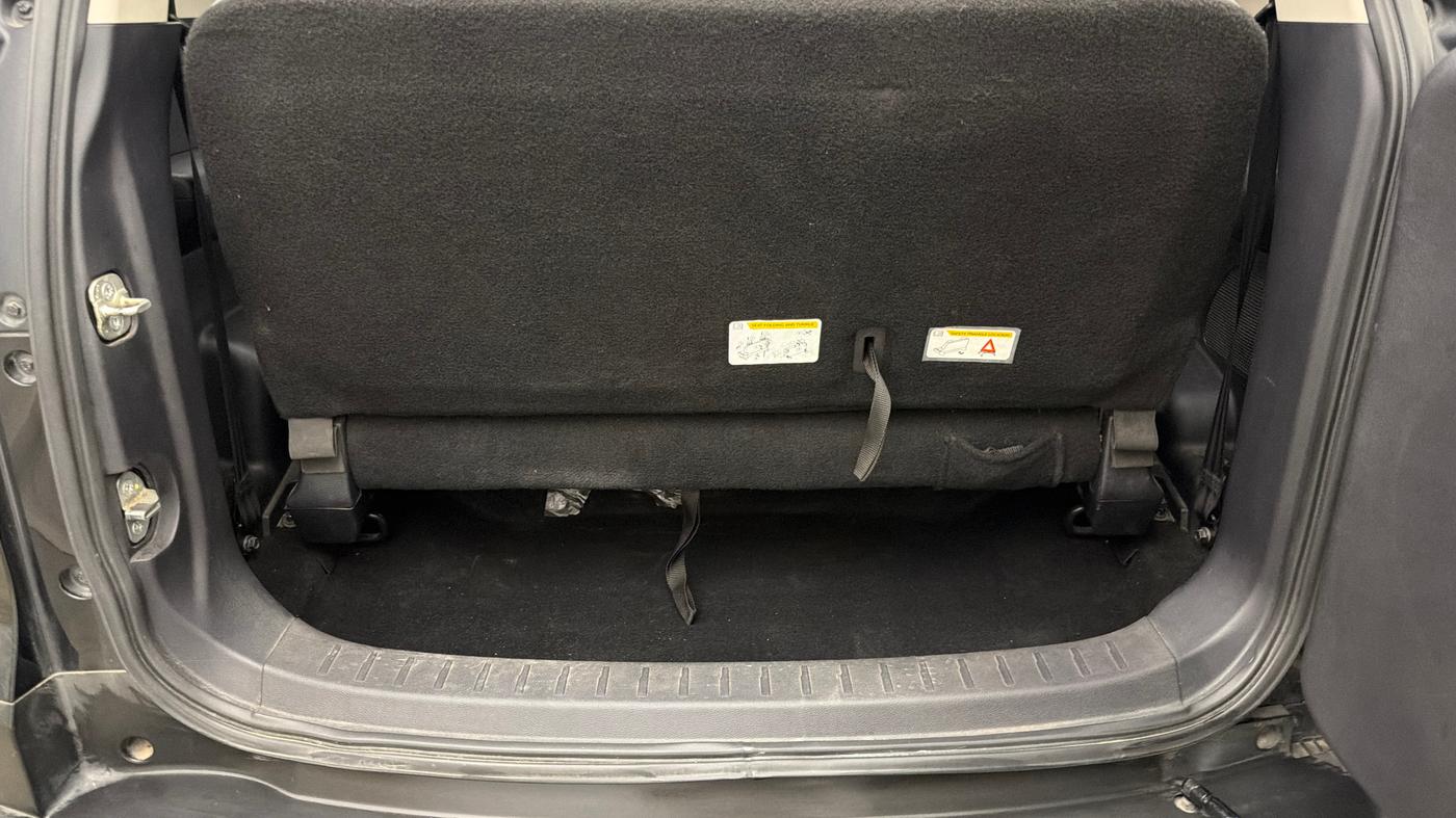 2022 Mahindra SCORPIO-N Z8 L PETROL AT 6 STR, Petrol, Automatic, 63,201 km, Boot Inside