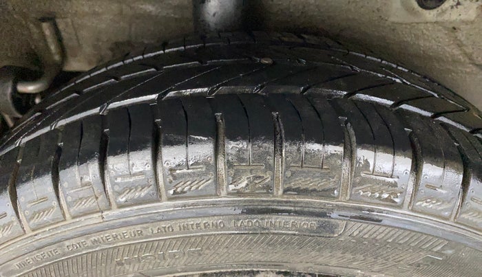 2016 Maruti Celerio VXI, Petrol, Manual, 37,600 km, Right Rear Tyre Tread