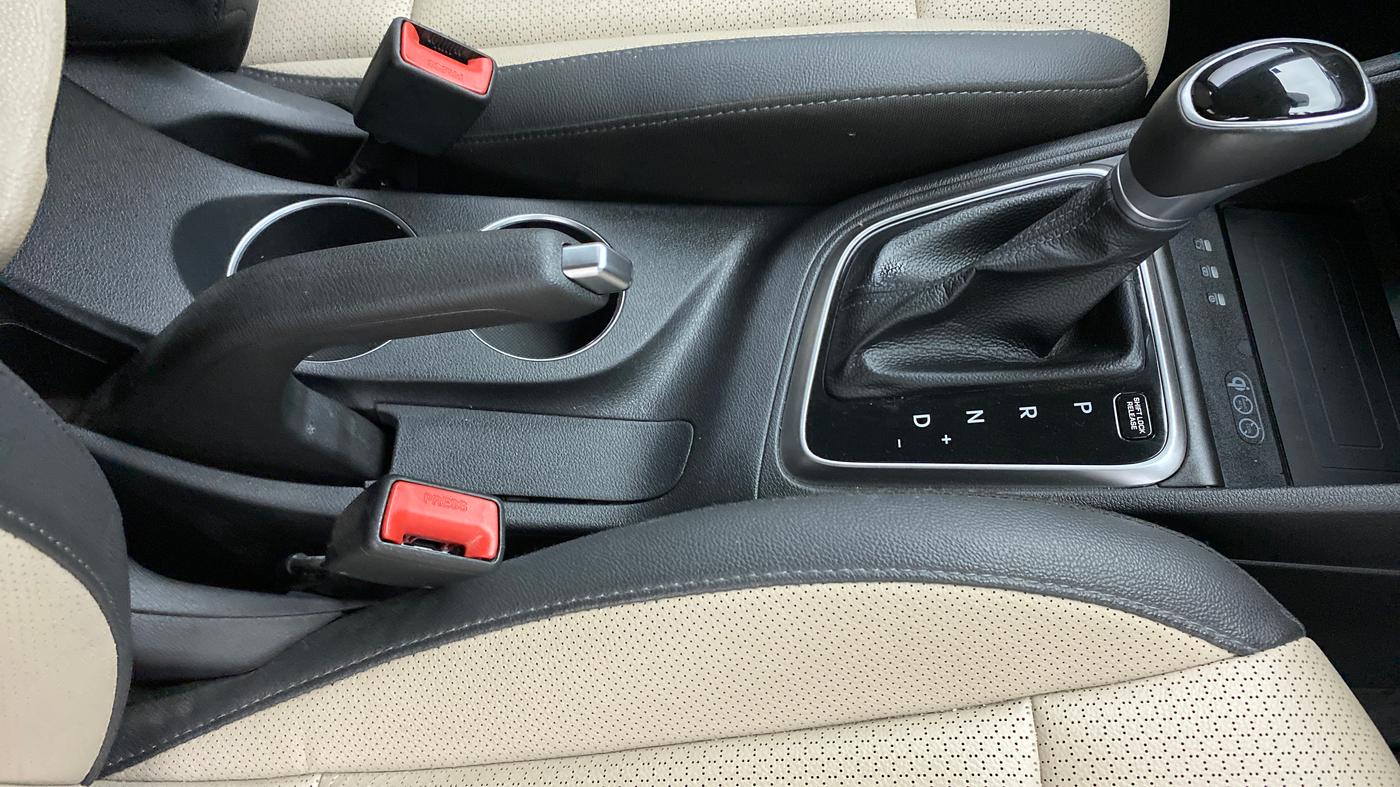 2021 Hyundai Verna SX(O) PETROL AT, Petrol, Automatic, 8,216 km, Gear Lever