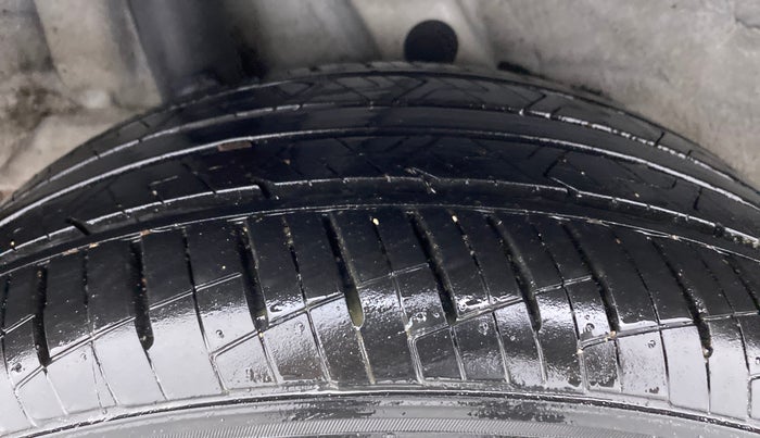 2021 Hyundai Verna SX(O) PETROL AT, Petrol, Automatic, 8,216 km, Right Rear Tyre Tread
