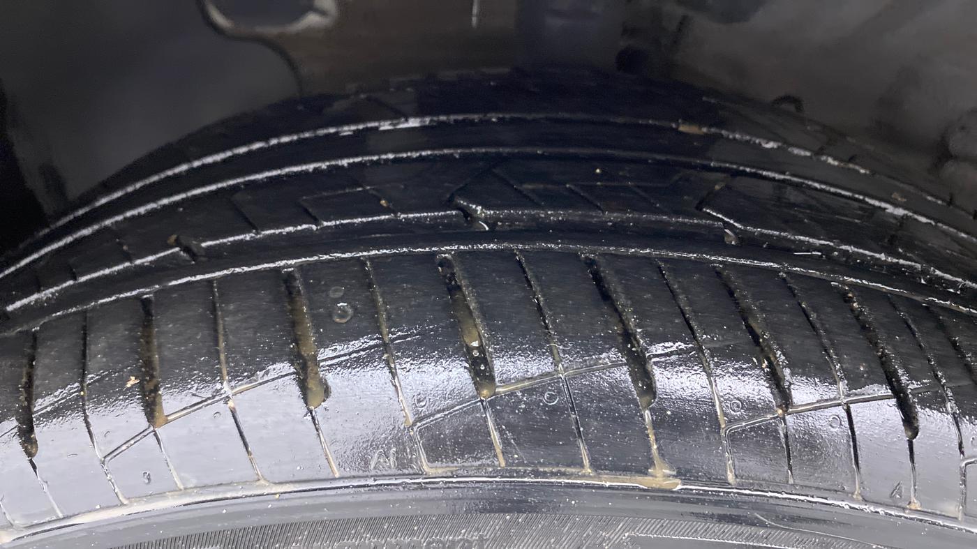 2021 Hyundai Verna SX(O) PETROL AT, Petrol, Automatic, 8,216 km, Left Front Tyre Tread