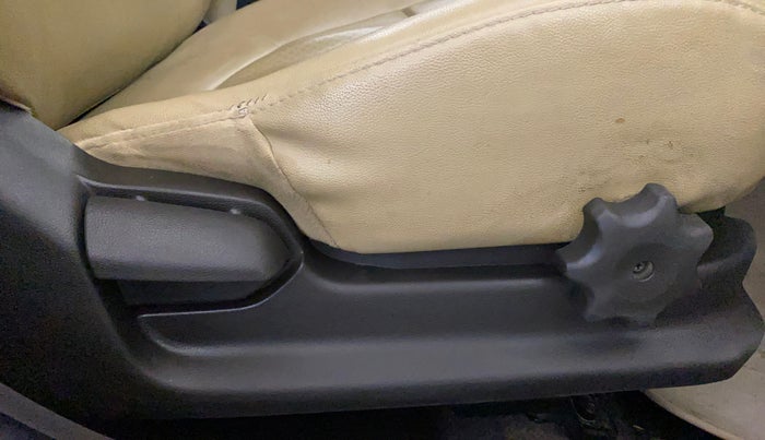 2014 Hyundai Verna FLUIDIC 1.6 VTVT SX OPT, Petrol, Manual, 79,022 km, Driver Side Adjustment Panel