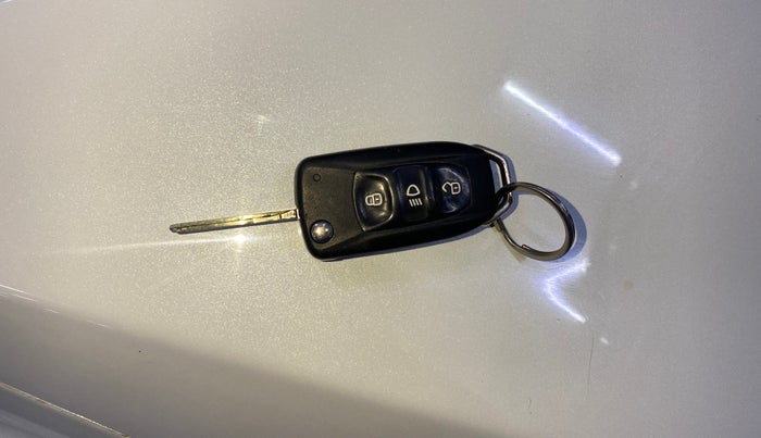 2021 Tata Tiago XZ PETROL, Petrol, Manual, 49,561 km, Key Close Up