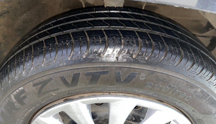 2020 Maruti S PRESSO VXI, Petrol, Manual, 17,504 km, Right Front Tyre Tread