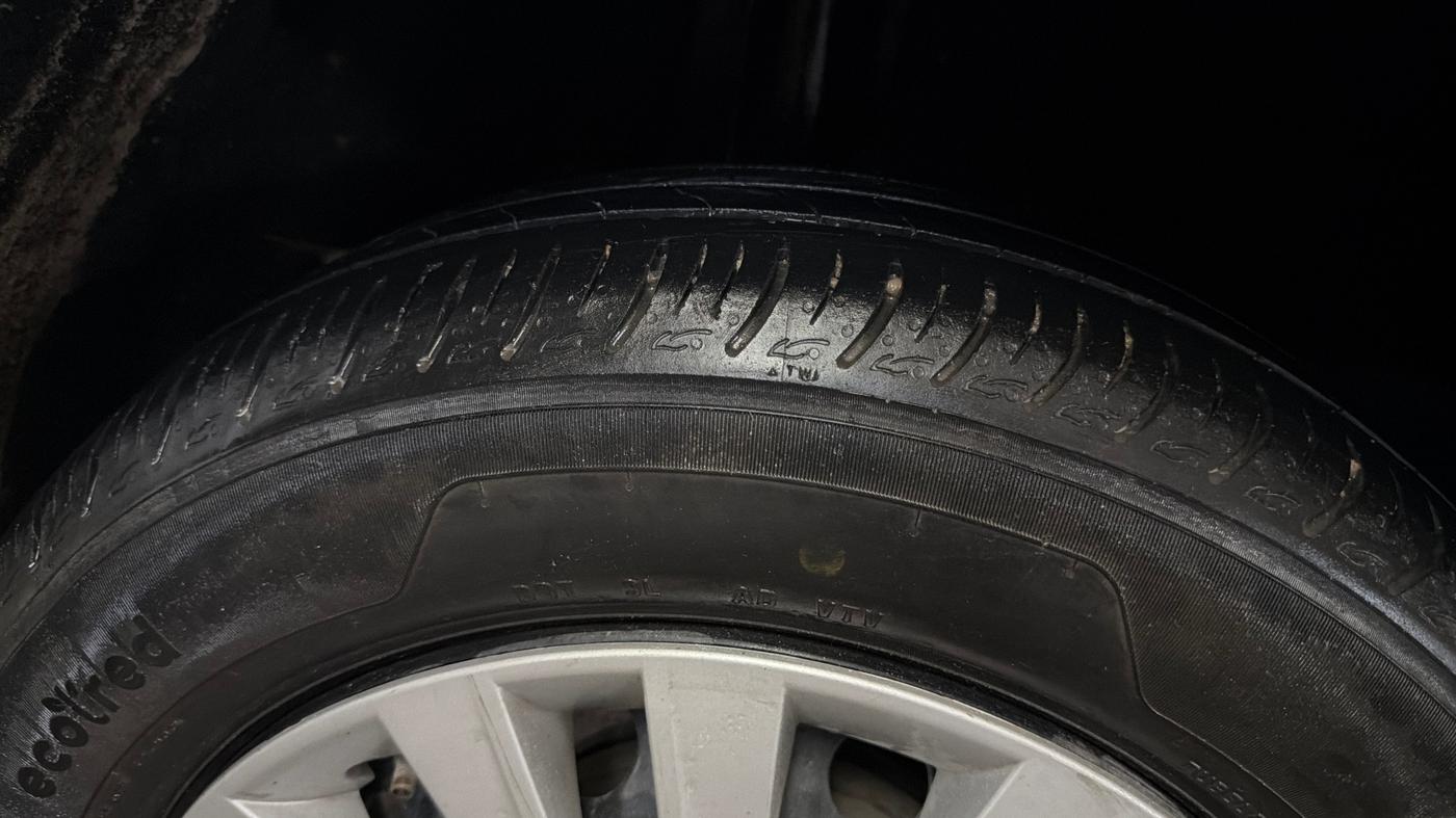 2021 Maruti Baleno DELTA PETROL 1.2, Petrol, Manual, 44,712 km, Right Rear Tyre Tread