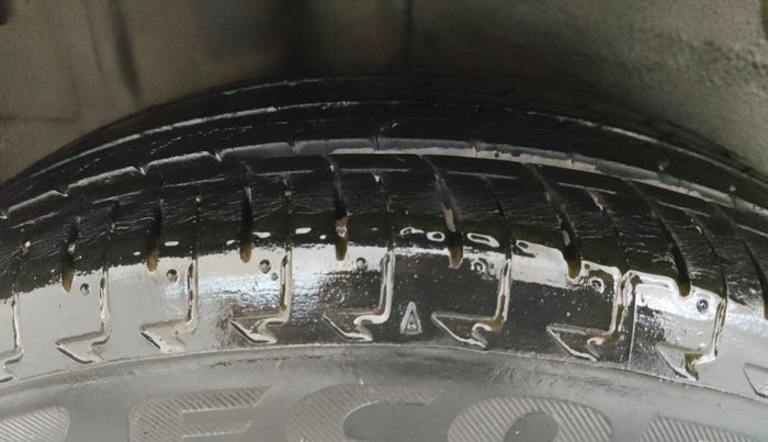 2017 Maruti IGNIS DELTA 1.2, Petrol, Manual, 19,207 km, Right Rear Tyre Tread