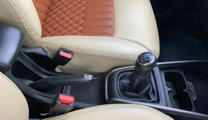 2020 Maruti XL6 ZETA MT, Petrol, Manual, 76,939 km, Gear Lever