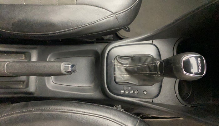 2021 Skoda Rapid AMBITION AT TSI, Petrol, Automatic, 60,923 km, Gear Lever