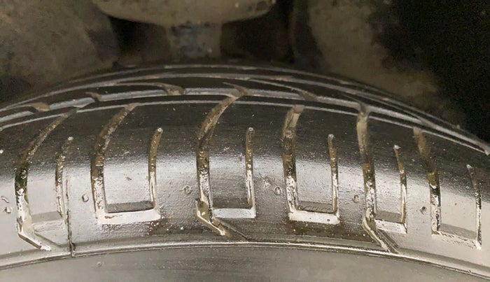 2020 Renault Duster RXZ 1.3 TURBO PETROL MT, Petrol, Manual, 67,298 km, Left Front Tyre Tread