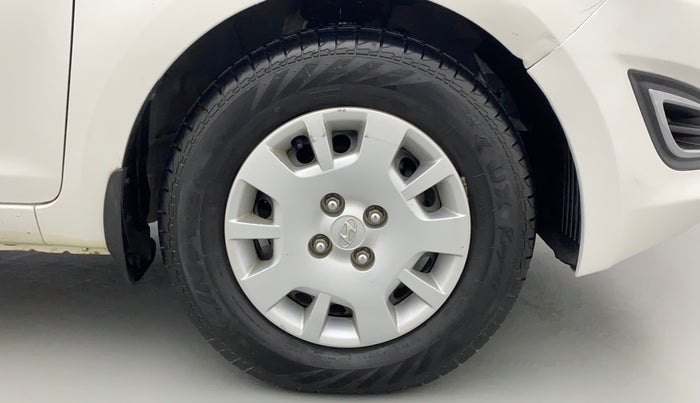 2013 Hyundai i20 MAGNA 1.2, Petrol, Manual, 41,670 km, Right Front Wheel