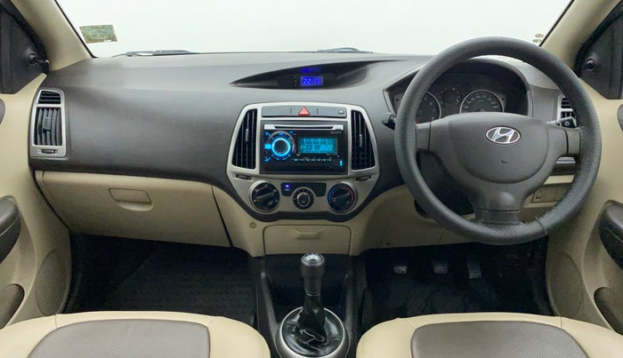2013 Hyundai i20 MAGNA 1.2, Petrol, Manual, 41,670 km, Dashboard