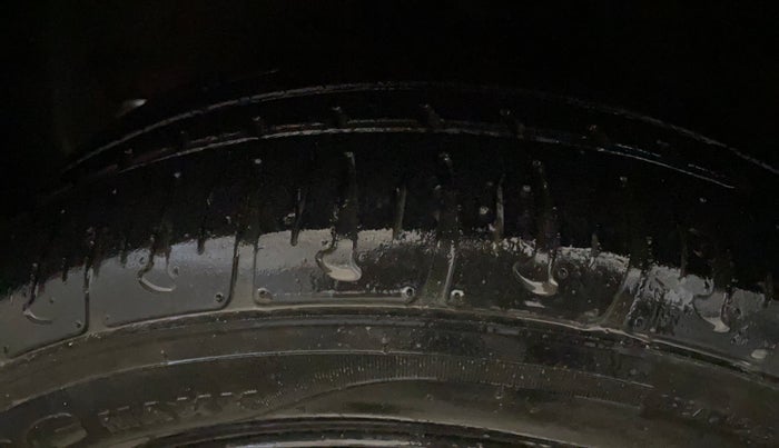 2019 Hyundai Grand i10 MAGNA 1.2 KAPPA VTVT, Petrol, Manual, 77,510 km, Left Front Tyre Tread