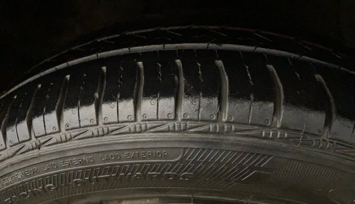 2019 Hyundai Grand i10 MAGNA 1.2 KAPPA VTVT, Petrol, Manual, 77,510 km, Right Front Tyre Tread