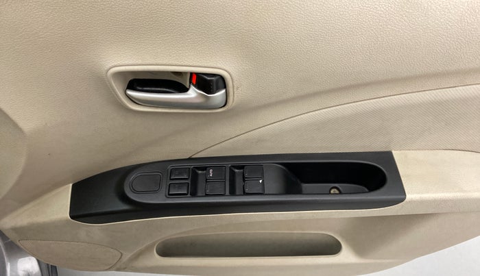 2017 Maruti Celerio VXI (O) AMT, Petrol, Automatic, 36,574 km, Driver Side Door Panels Control